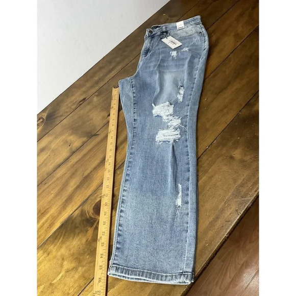 Judy Blue High Rise 16W Light Wash Stretch Denim Women’s Boyfriend Fit Jeans - Picture 13 of 13